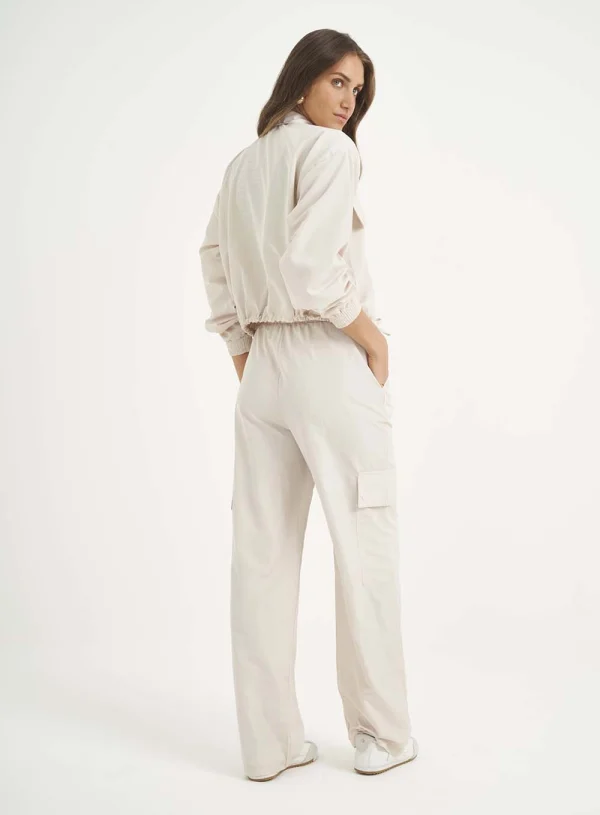 JAQUETA FEMININA NYLON LOOSE COLCCI - Imagem 3
